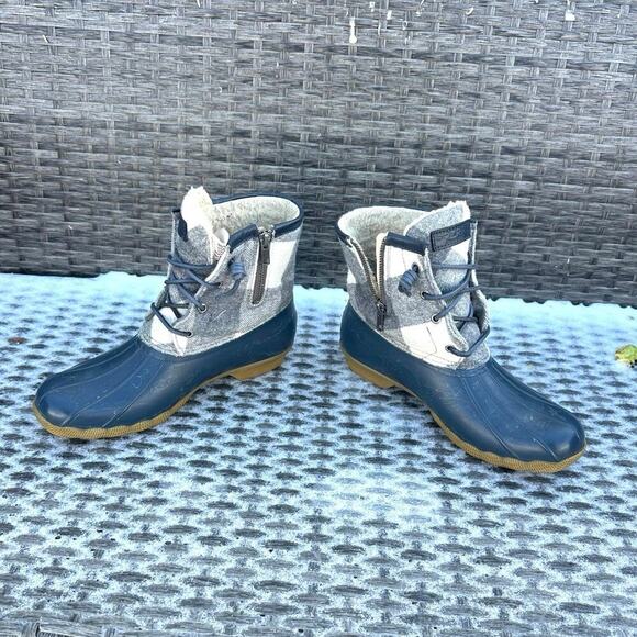 Sperry Women’s Saltwater Buffalo Check Duck Boots Size 9 Navy Plaid - Picture 7 of 11